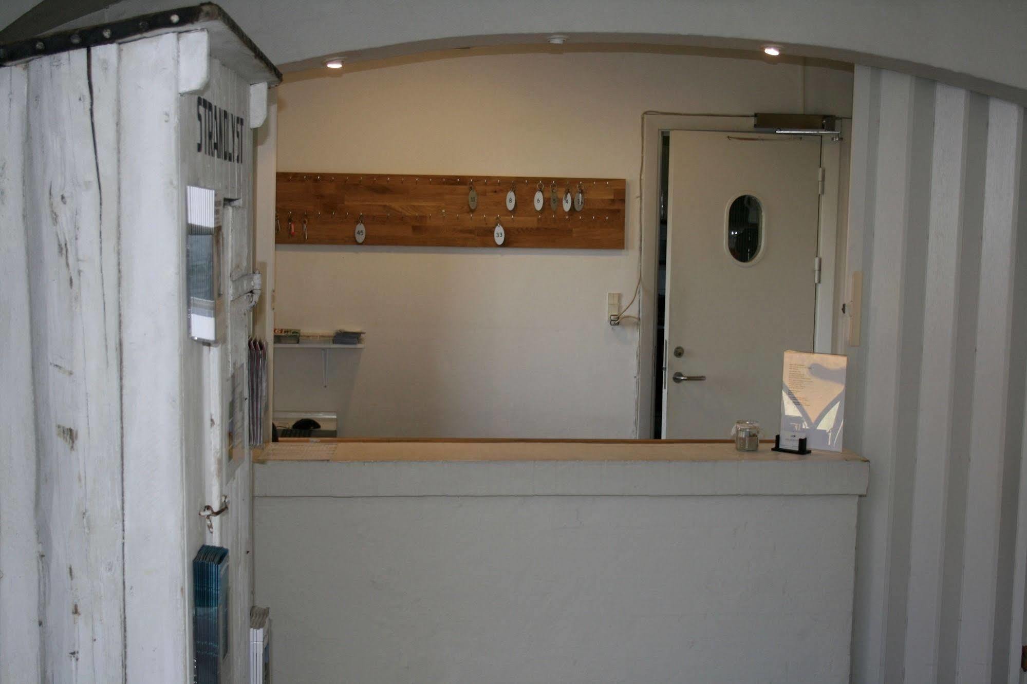 Hotel Strandlyst Badehotel Hirtshals Exterior photo